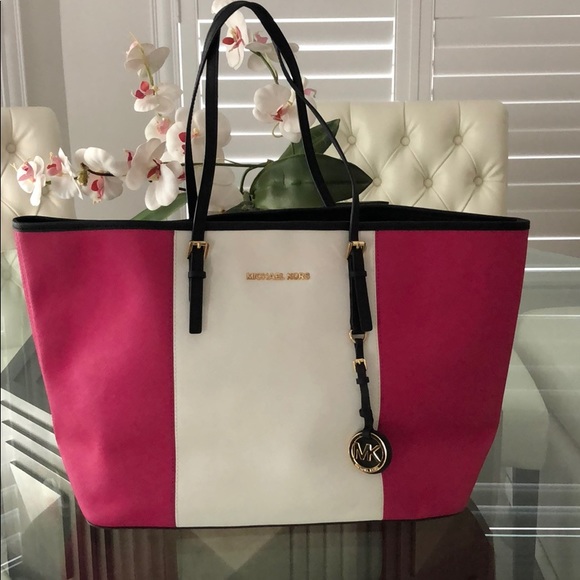 Michael Kors Handbags - Micheal Kors pink and white tote